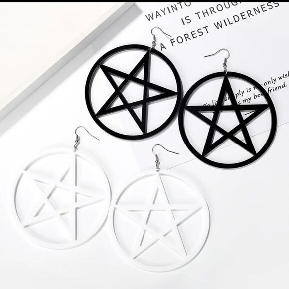 NWOT Large Acrylic Pagan Star Earrings - Picture 3 of 4